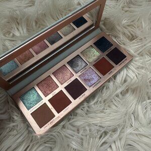 *AUTHENTIC* Anastasia Beverly Hills Cosmos Palette